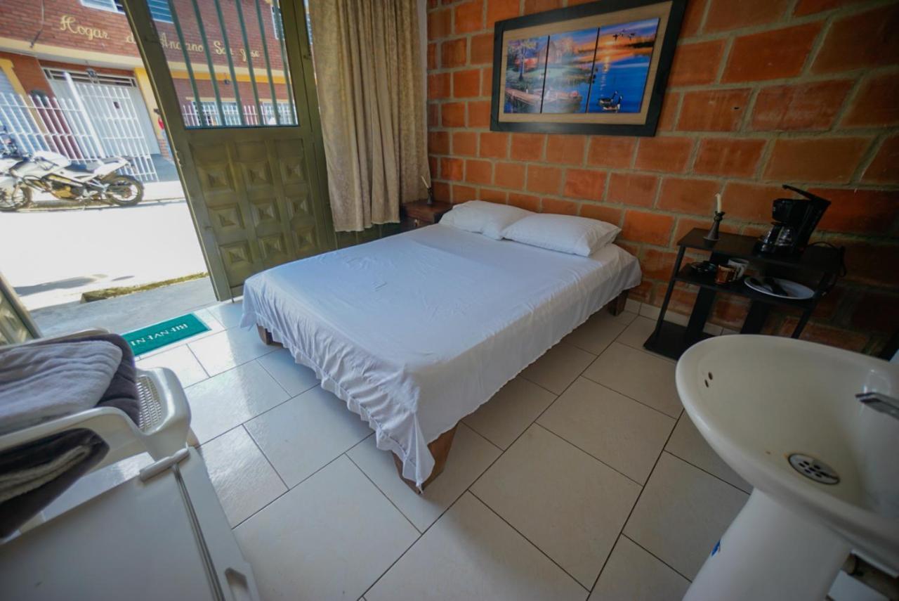 Ferienwohnung Casa Corazon Del Pueblo Calima Exterior foto